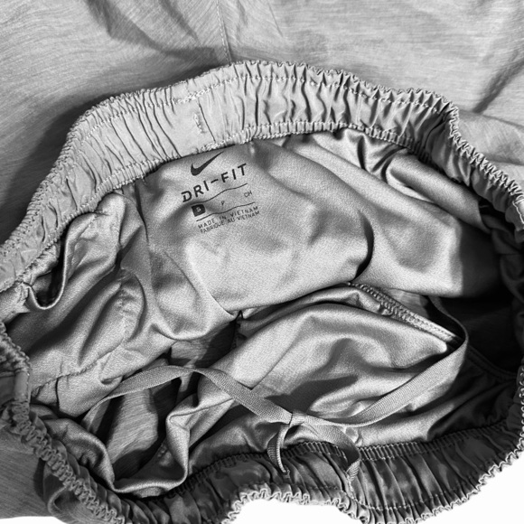 Nike DRI-FIT Tempo Women's Brief Lined Running Active Shorts Gray S - Picture 6 of 7